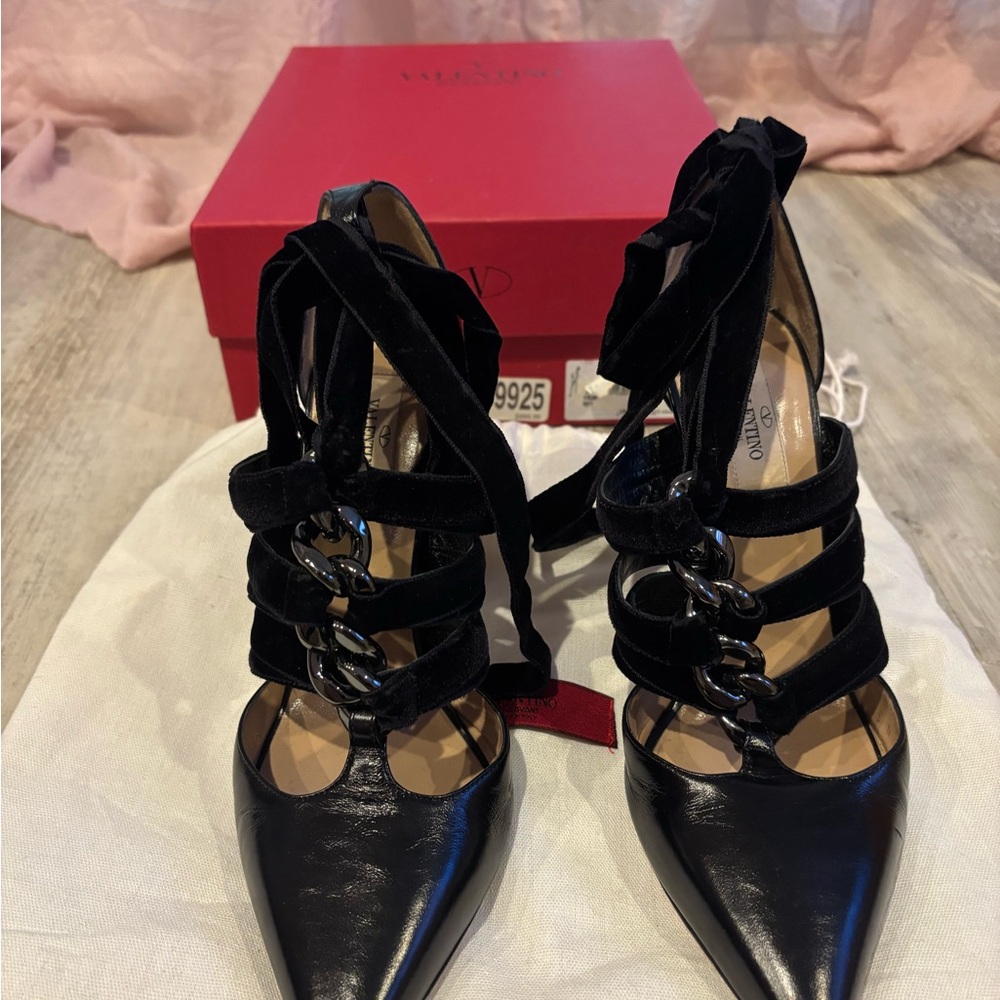 Valentino Black Velvet Rope Pump